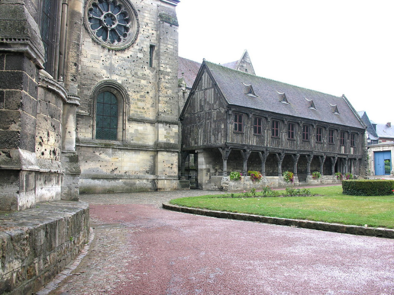 tourisme noyon oise chauffeur prive vtc taxi reservation